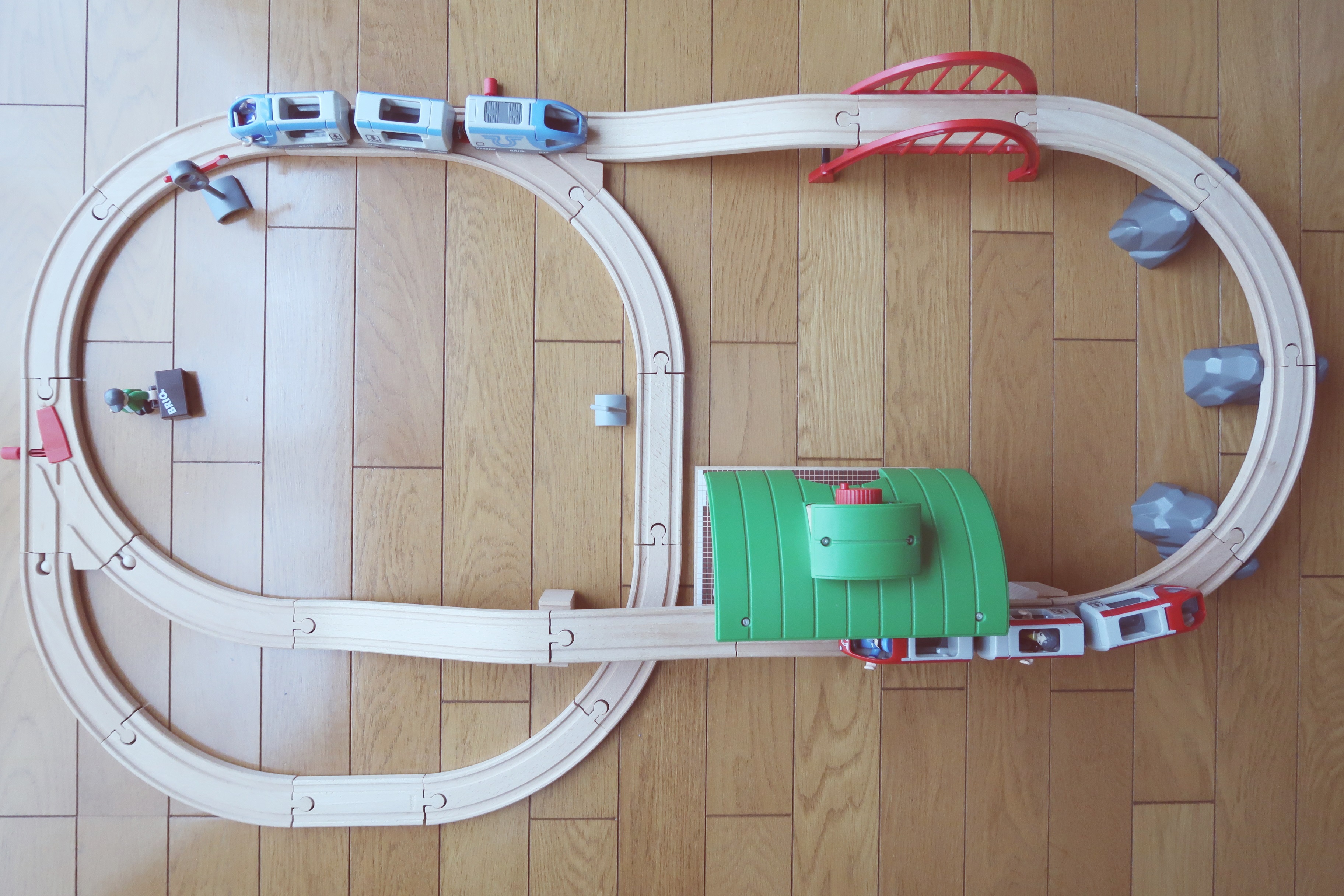 BRIOのトラベルレールセットは初めての購入におすすめ。1歳からの電車遊びはこれ  おもちゃであそぼ！